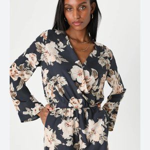 Lulus Prairie Daydream Washed Navy Blue‎ Floral Print Romper Size Small